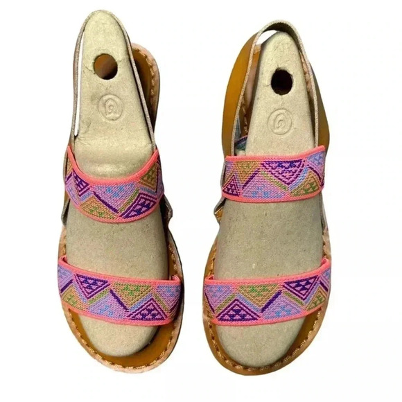 AMERICAN EAGLE OUTFITTERS Womens 9 Tribal Pink Two Strap Slingback Flat Sandals - Picture 2 of 6